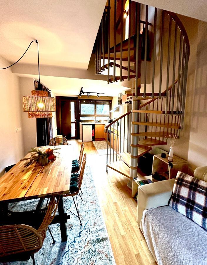 Caleydos Duplex Diseno Garaje Wifi Apartment Sallent De Gallego Bagian luar foto