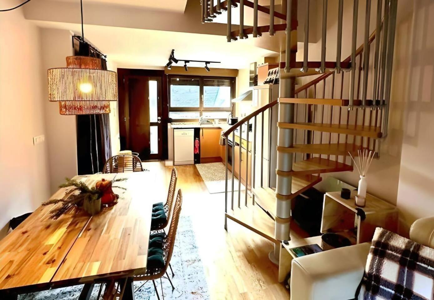 Caleydos Duplex Diseno Garaje Wifi Apartment Sallent De Gallego Bagian luar foto